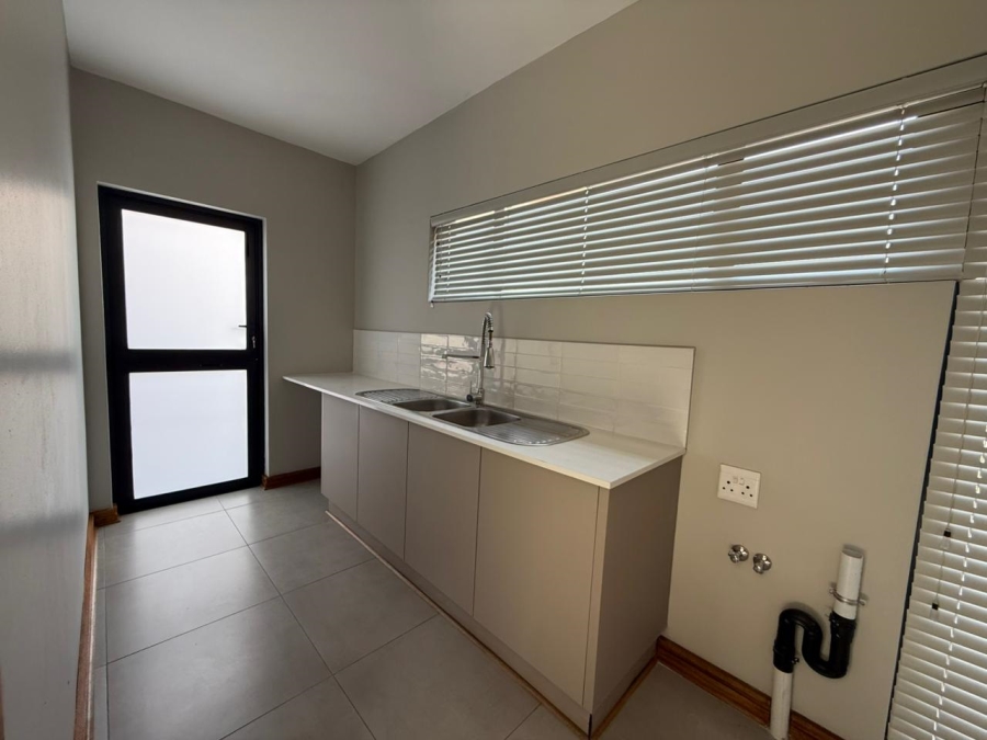 To Let 4 Bedroom Property for Rent in Wild Olive Estate Free State